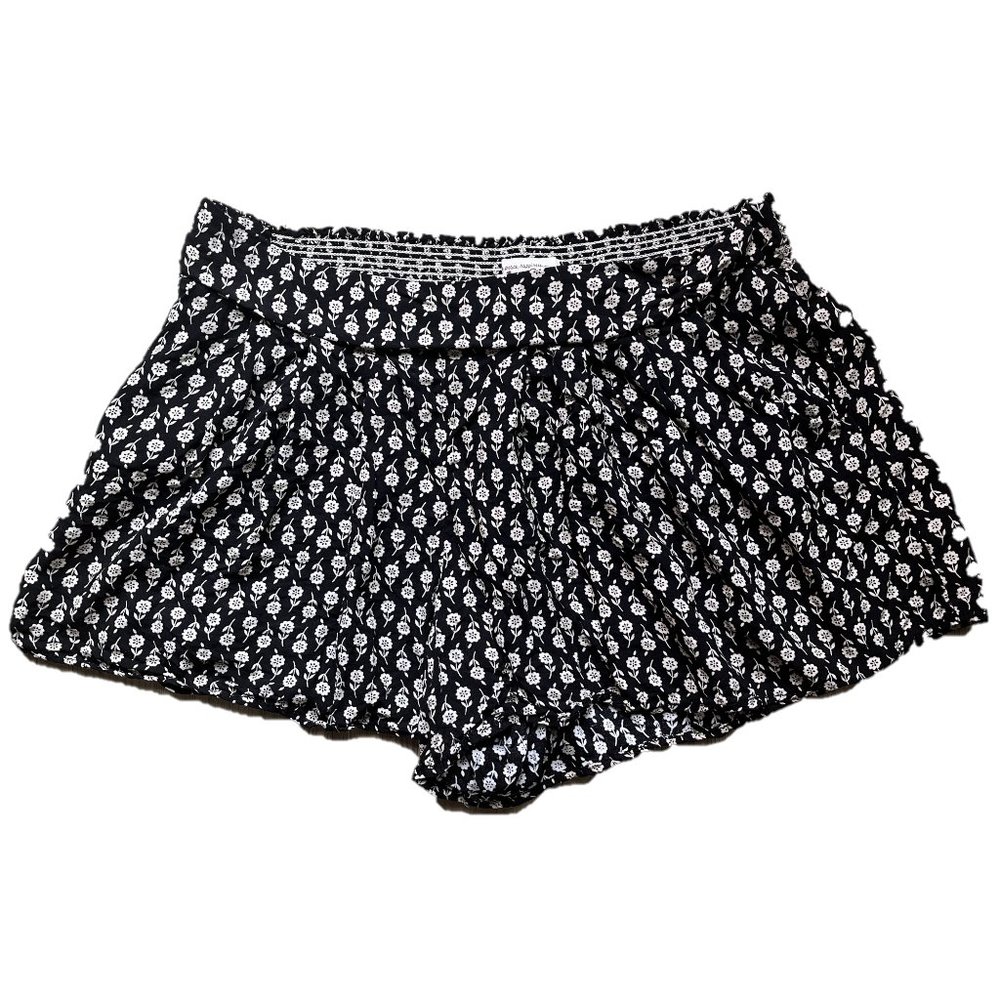 Mudd Size M Floral Rayon Shorts